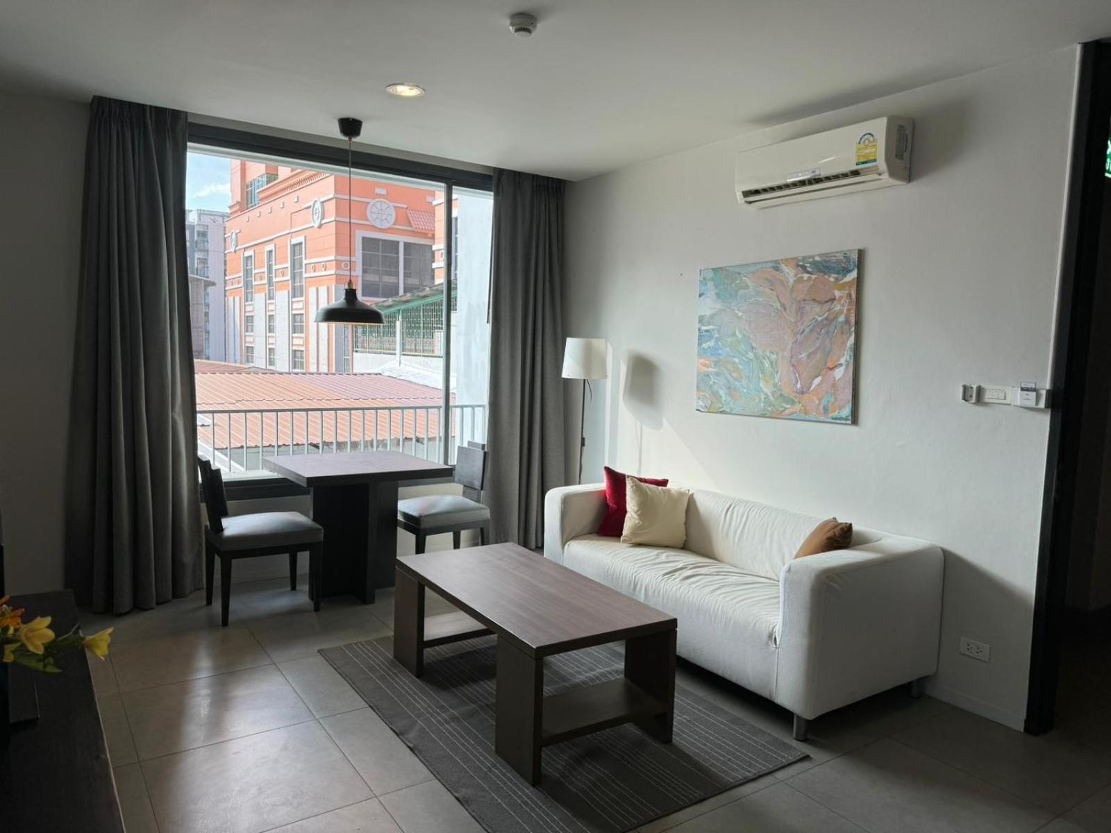 Cgcasa Hotel Bangkok Exterior photo
